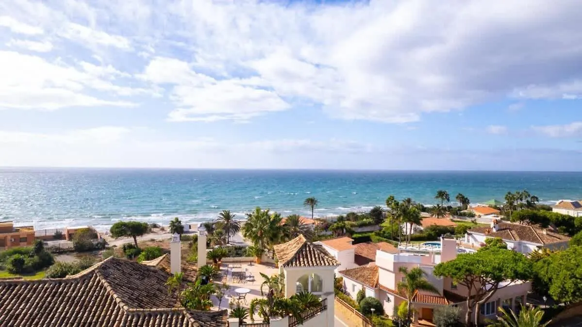 Seaside Elegance With Sea View Apartment Marbella