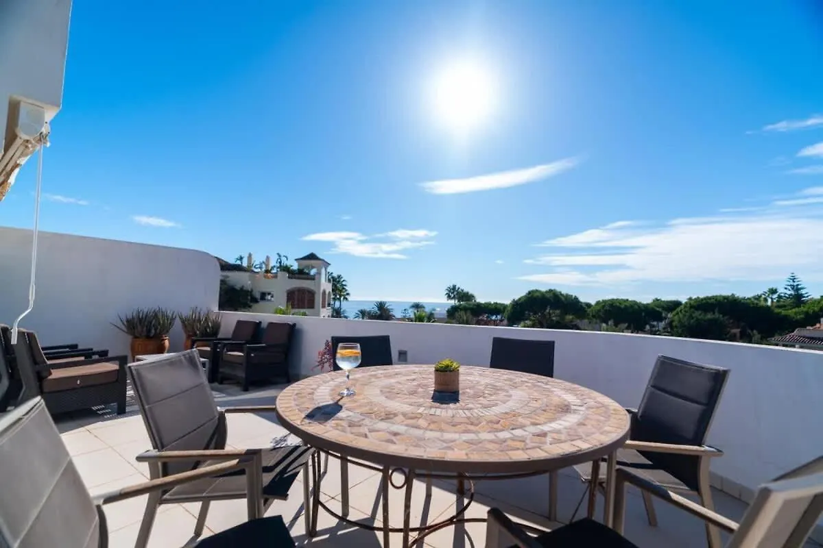 Seaside Elegance With Sea View Apartment Marbella Spain