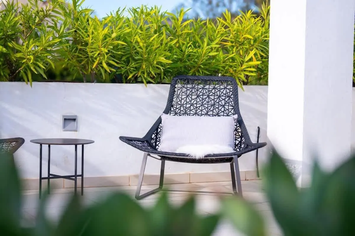 Seaside Elegance With Sea View Apartment Marbella