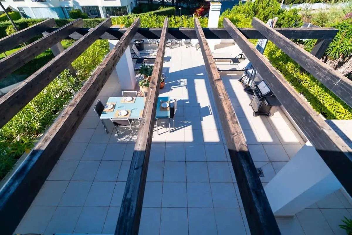 Seaside Elegance With Sea View Apartment Marbella